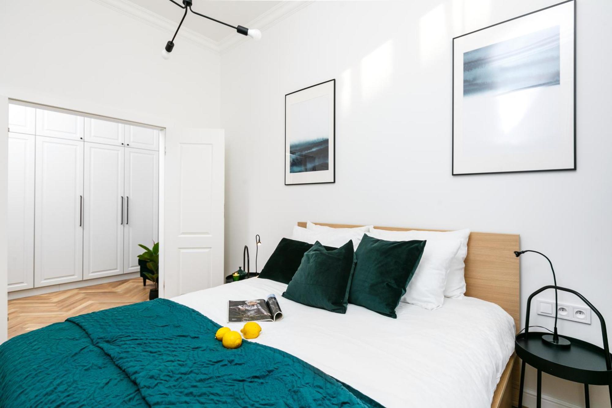 One-Bedroom Apartment 16 Sarego Street