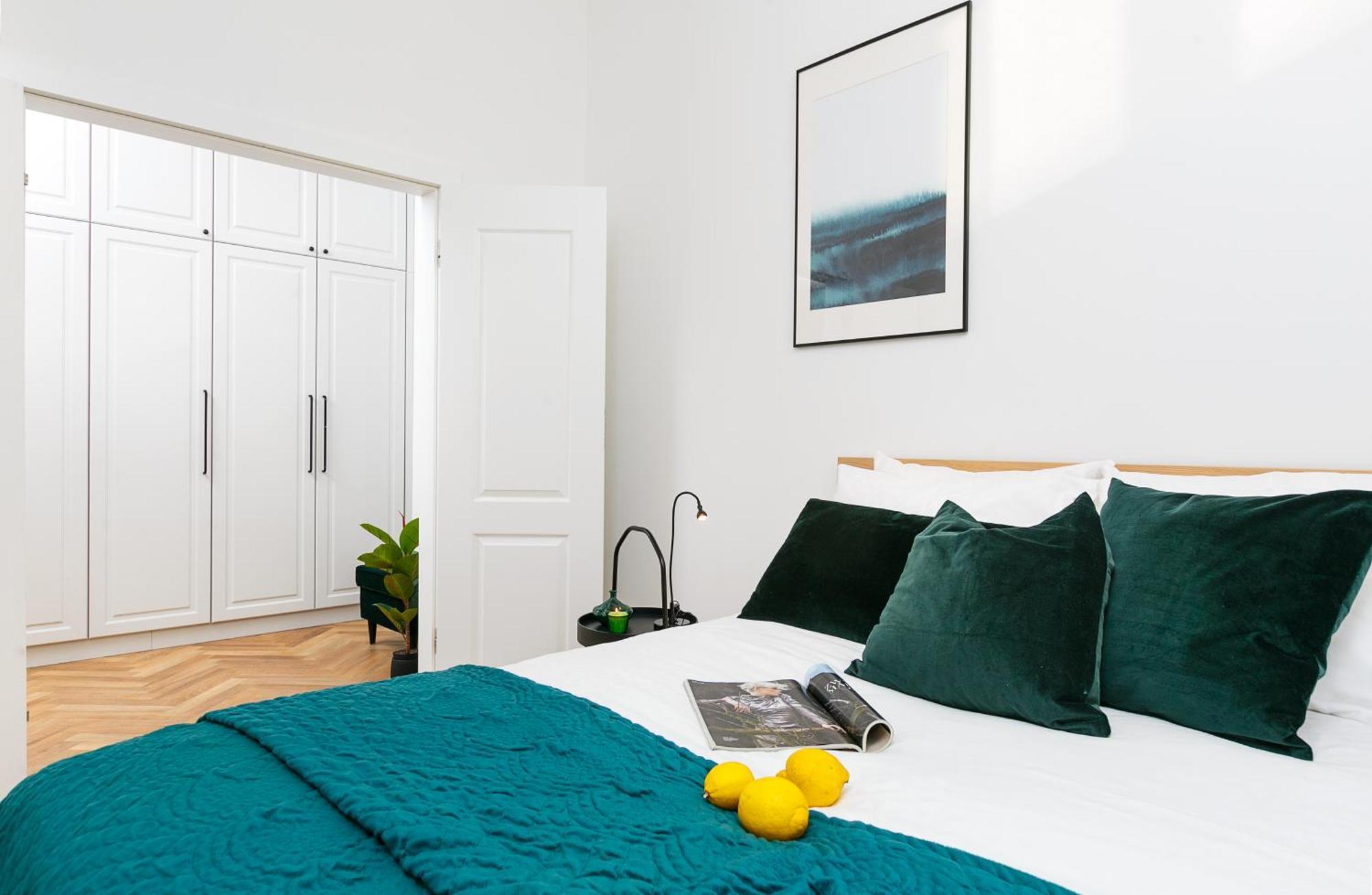 One-Bedroom Apartment 16 Sarego Street